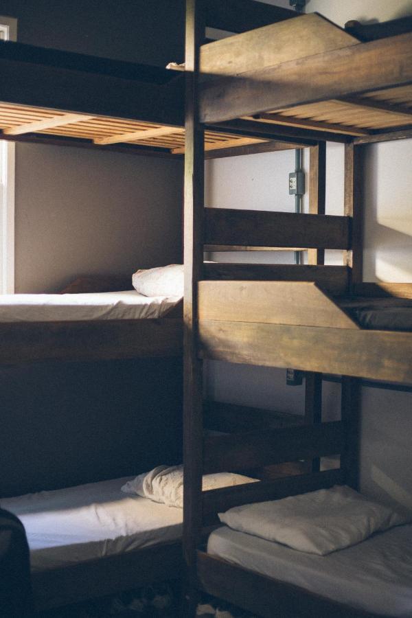 World - Canasvieiras Hostel *