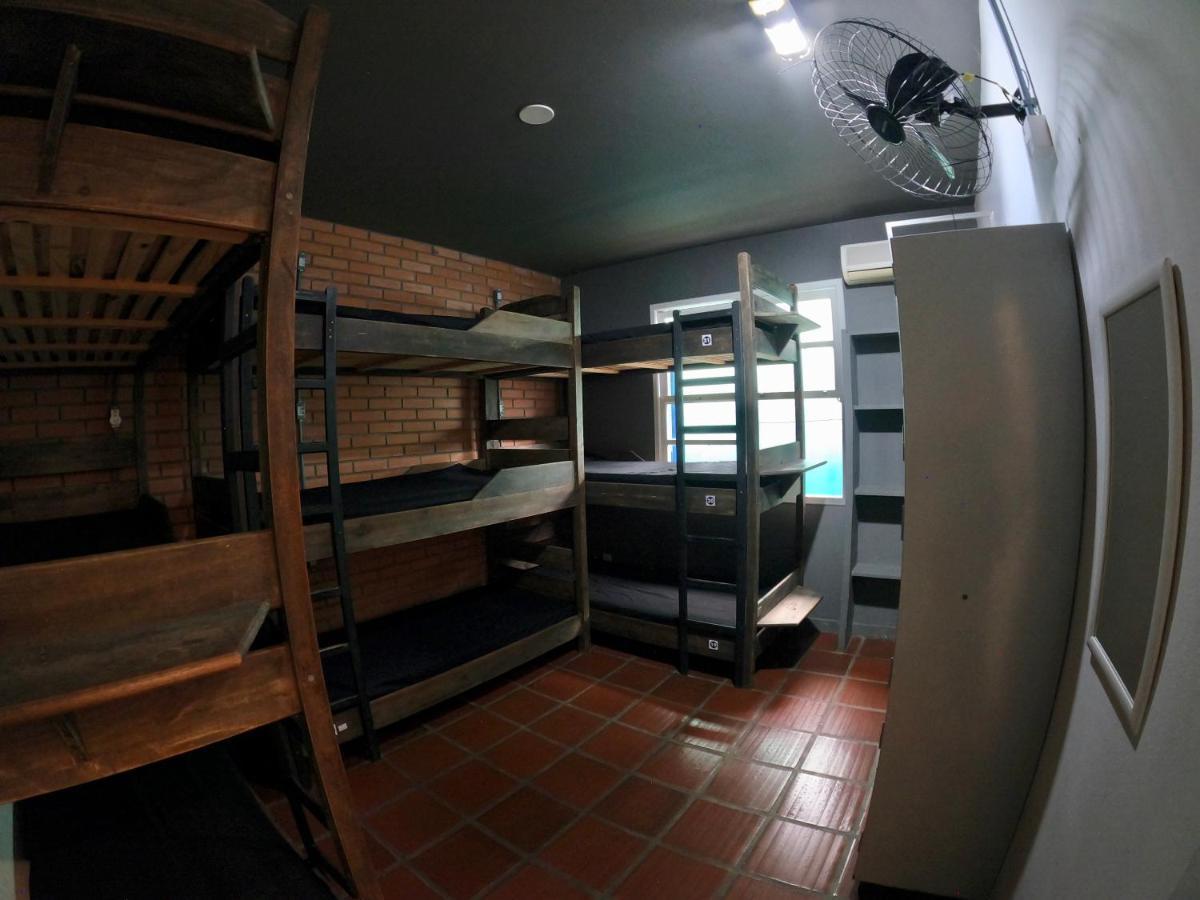 World - Canasvieiras Hostel
